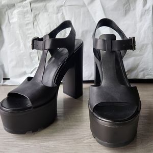 NEW - Michael Kors Leather Heeled Sandal - Black - size 8.5